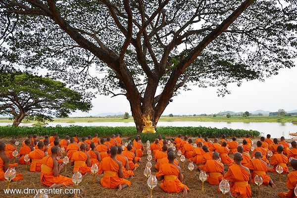 โครงการอุปสมบทหมู่ บูชาธรรม ๑๐๗ ปี คุณยายอาจารย์ มหารัตนอุบาสิกาจันทร์ขนนกยูง ครูผู้สืบสานวิชชาธรรมกาย   อบรมระหว่างวันที่ 9 มกราคม ถึงวันที่ 28 กุมภาพันธ์ พ.ศ. 2559